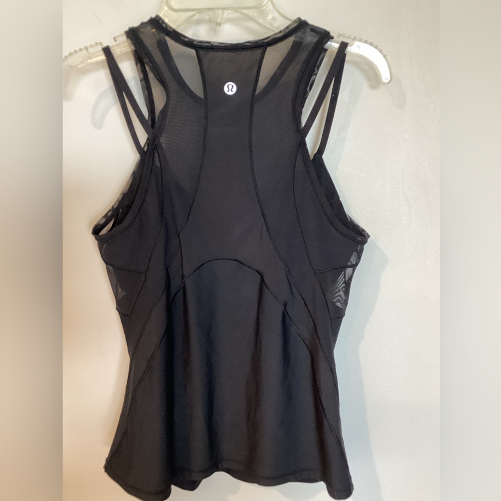 Lululemon Sports Bra w Black Sheer Tank Top Overlay Sz 4 or 6 - Picture 3 of 7